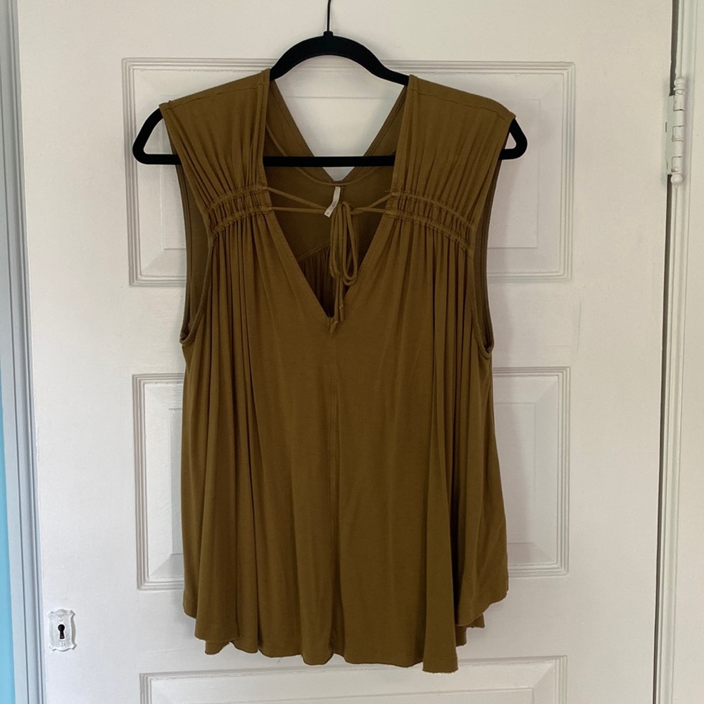Free People Flowy Green Sleeveless Top - Size Small